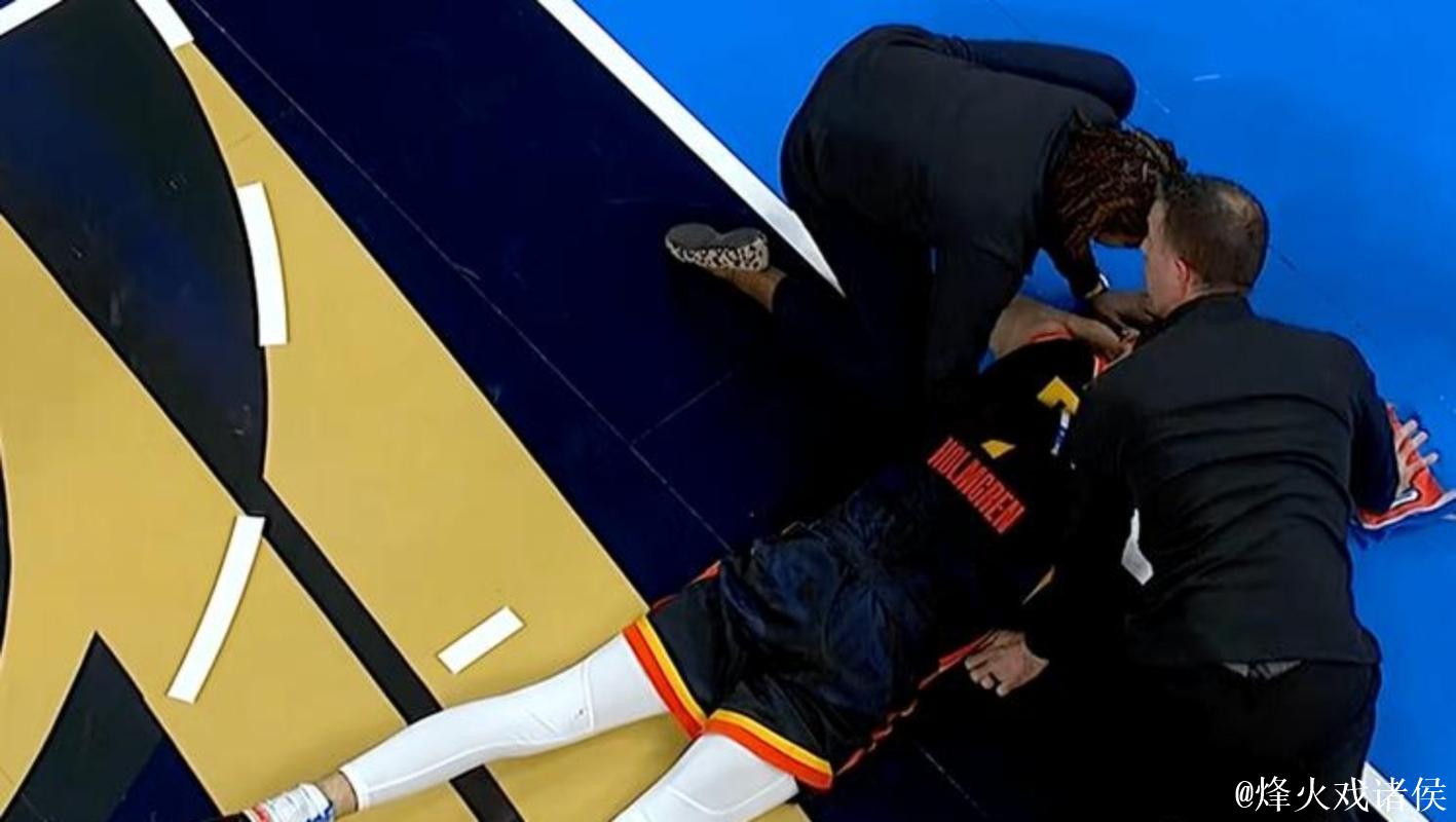 格林赛中和科尔吵架没被罚,提前离场惹猜测,勇士选择沟通而非惩罚还赢了比赛球队实力真强劲 格林赛中和科尔吵架没被罚,提前离场惹猜测,勇士选择沟通而非惩罚还赢了比赛球队实力真强劲